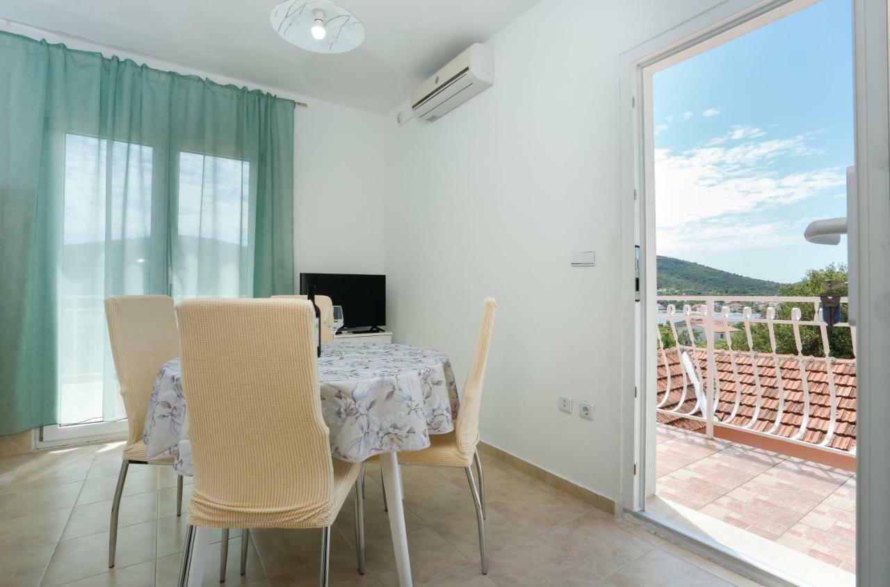 Apartman Paula 1 Apartment Vinišće Екстериор снимка